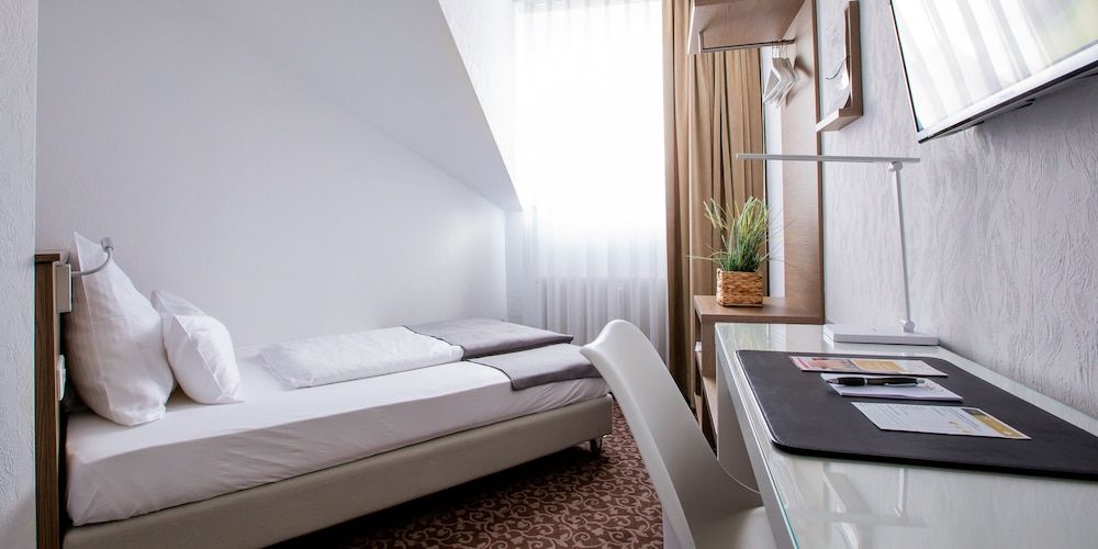 Hotel Das Kronprinz Single Room 3