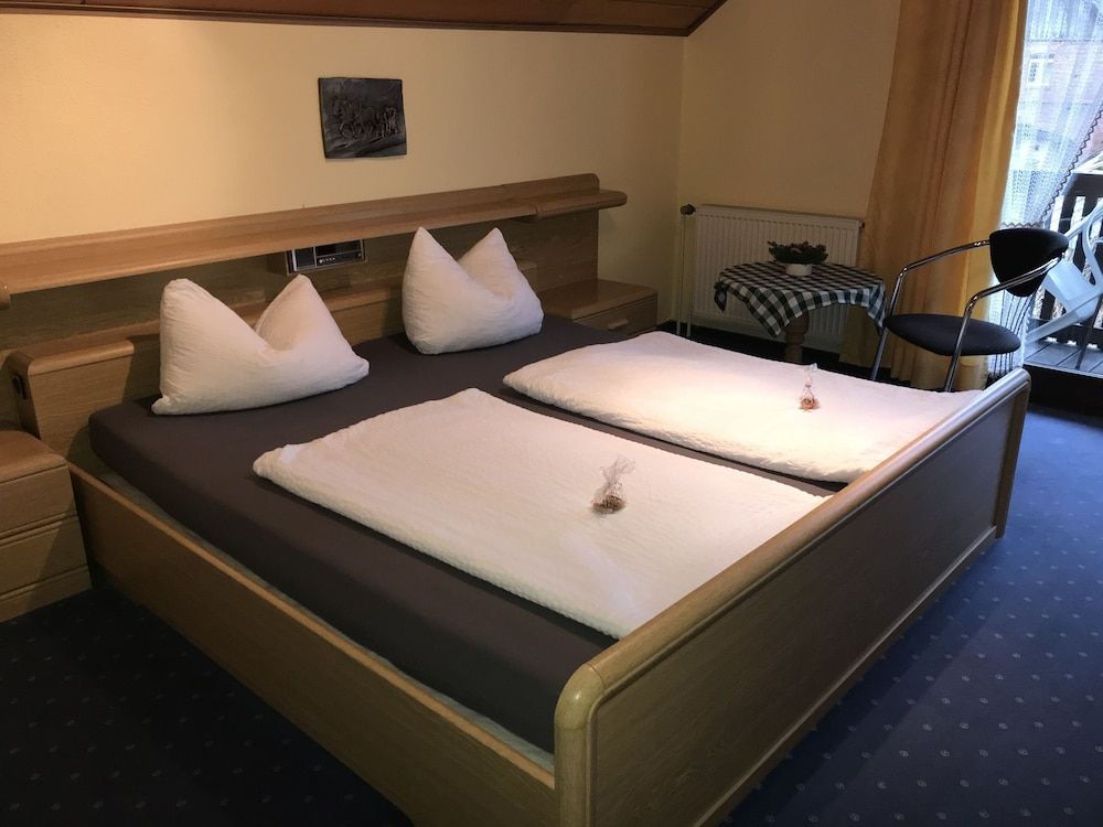 Hotel Höxter Am Jakobsweg Standard Double Room 4