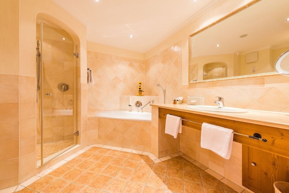 Hotel und Landgasthof Altwirt Suite, Balcony (Maisonette) 3