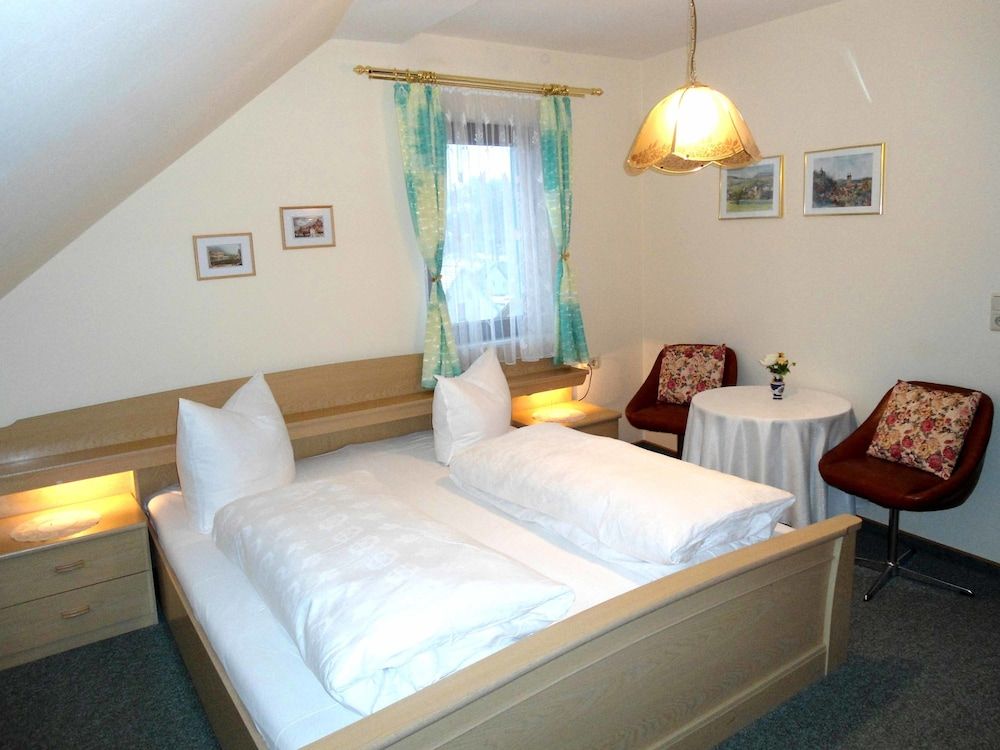 Hotel Krone Double Room, Private Bathroom 3