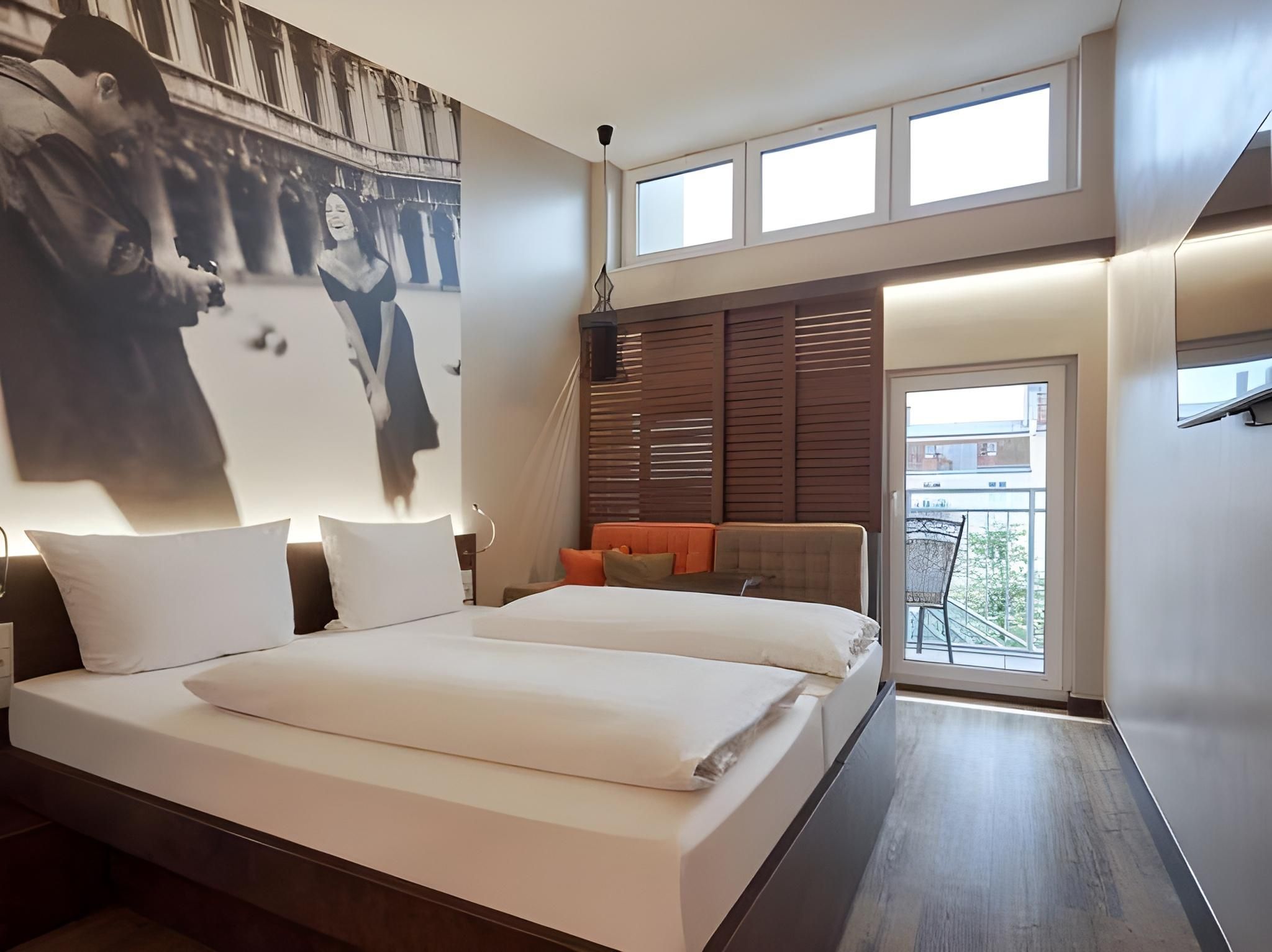 Double Room with Courtyard View