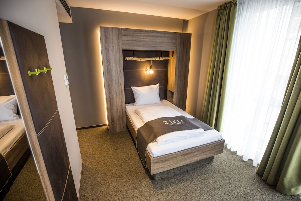 RiKu HOTEL Ulm Economy Single Room 2