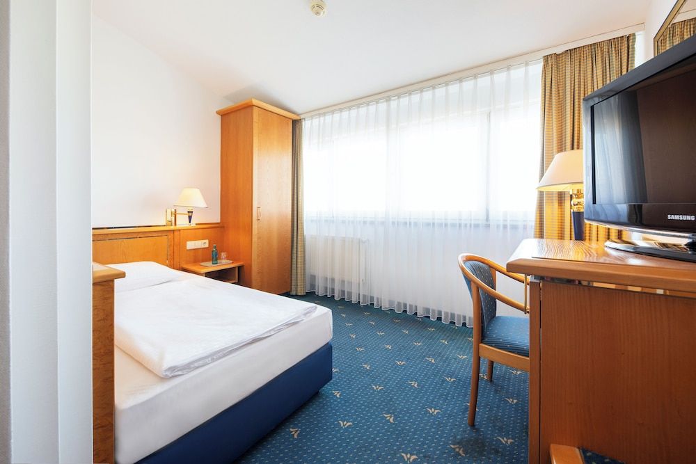 ACHAT Hotel Magdeburg Economy Single Room 5