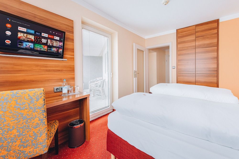 Hotel Isartor Family Room 4