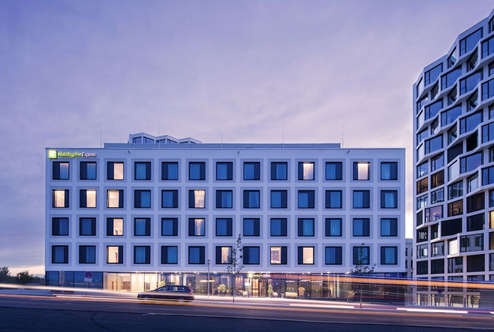 undefined Holiday Inn Express Munich City West by IHG 7