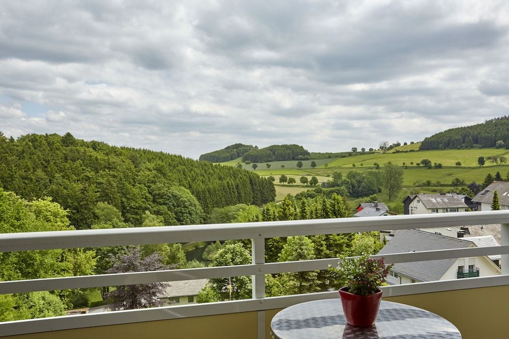 H+ Hotel Willingen Superior Room, Valley View 3