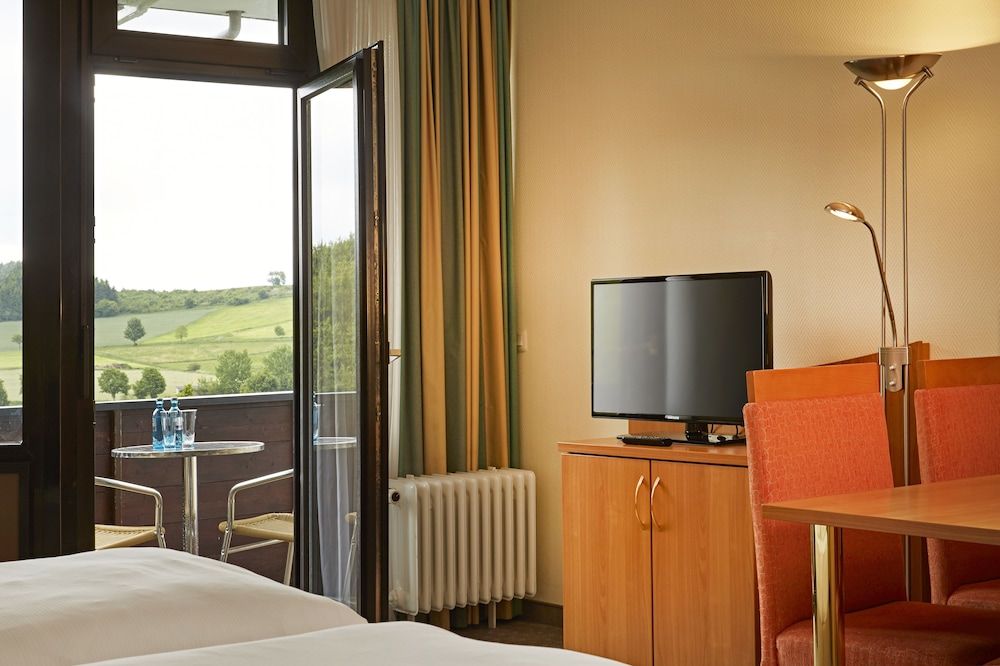 H+ Hotel Willingen Standard Double Room 6
