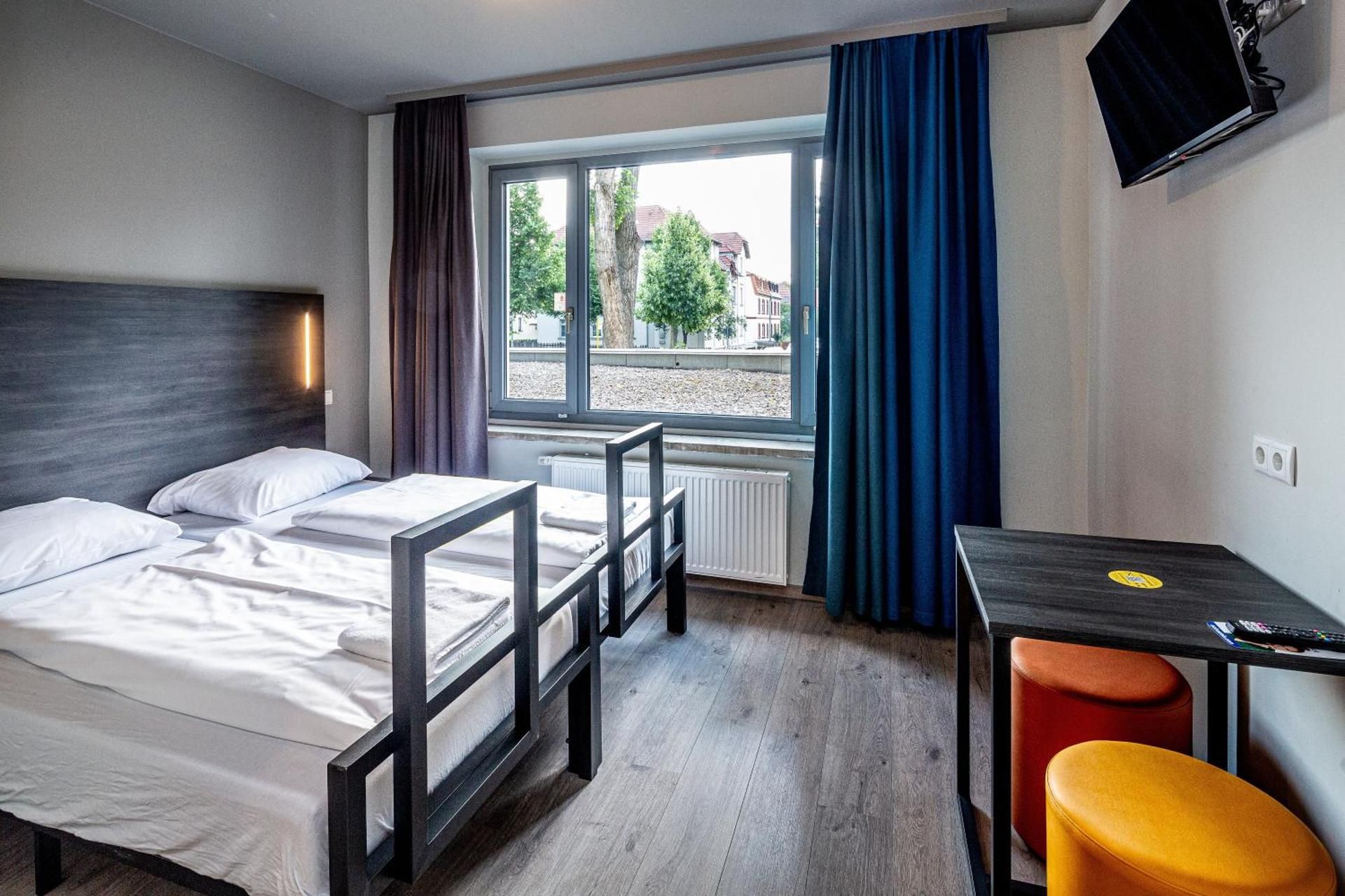 a&o Weimar - Hostel Twin Room 9