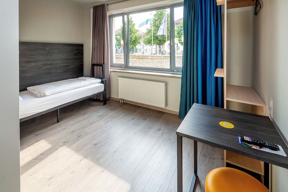 a&o Weimar - Hostel Single Room