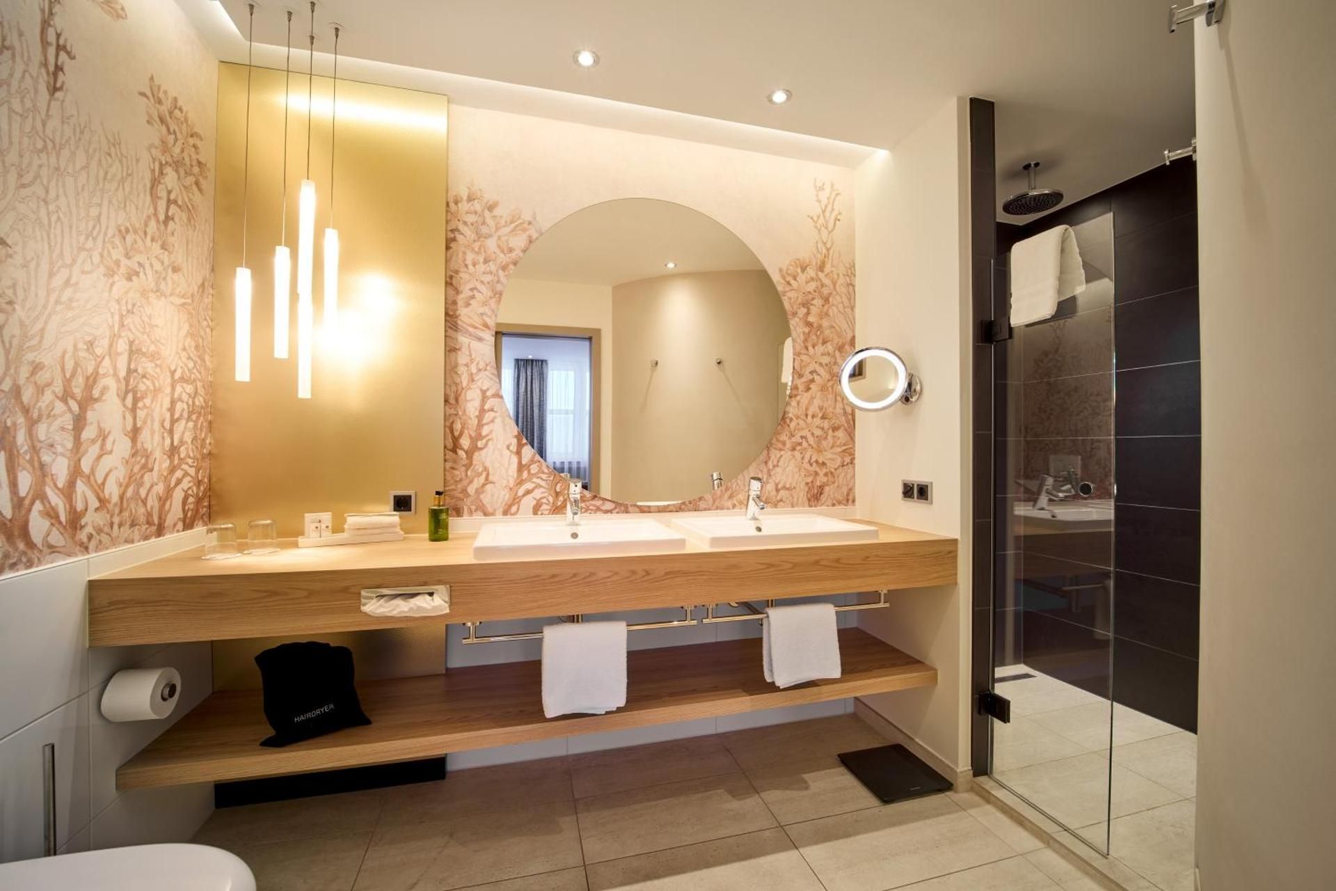 Junior Suite with Balcony and Park View