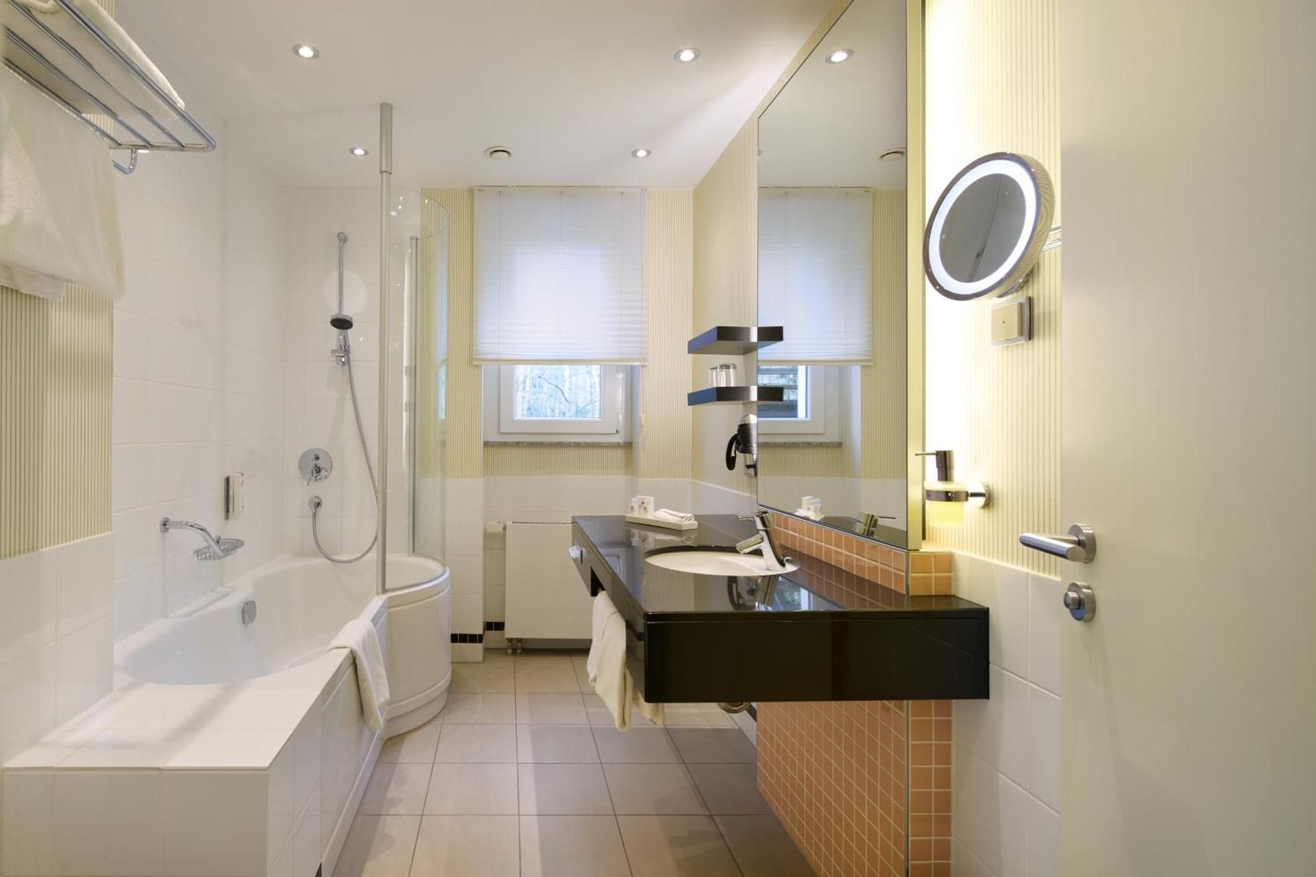 Deluxe Double Room with Garden View