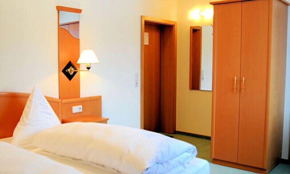 Hotel Restaurant Burgerklause Tapken Deluxe Double Room Single Use 4