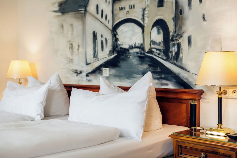 Bohemian Hotel Comfort Double Room 3