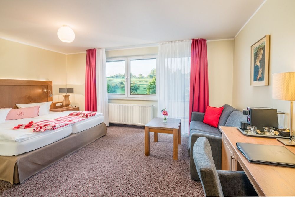 Best Western Hotel Brunnenhof Comfort Room, 1 Double Bed, Garden View 3