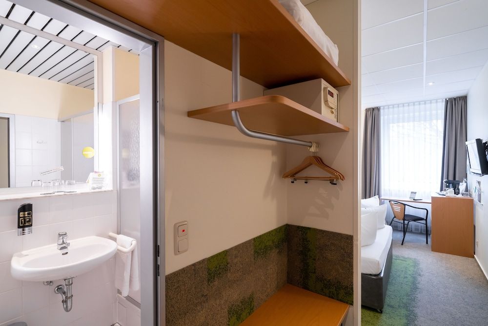 ANDERS Hotel Walsrode Superior Double Room 4