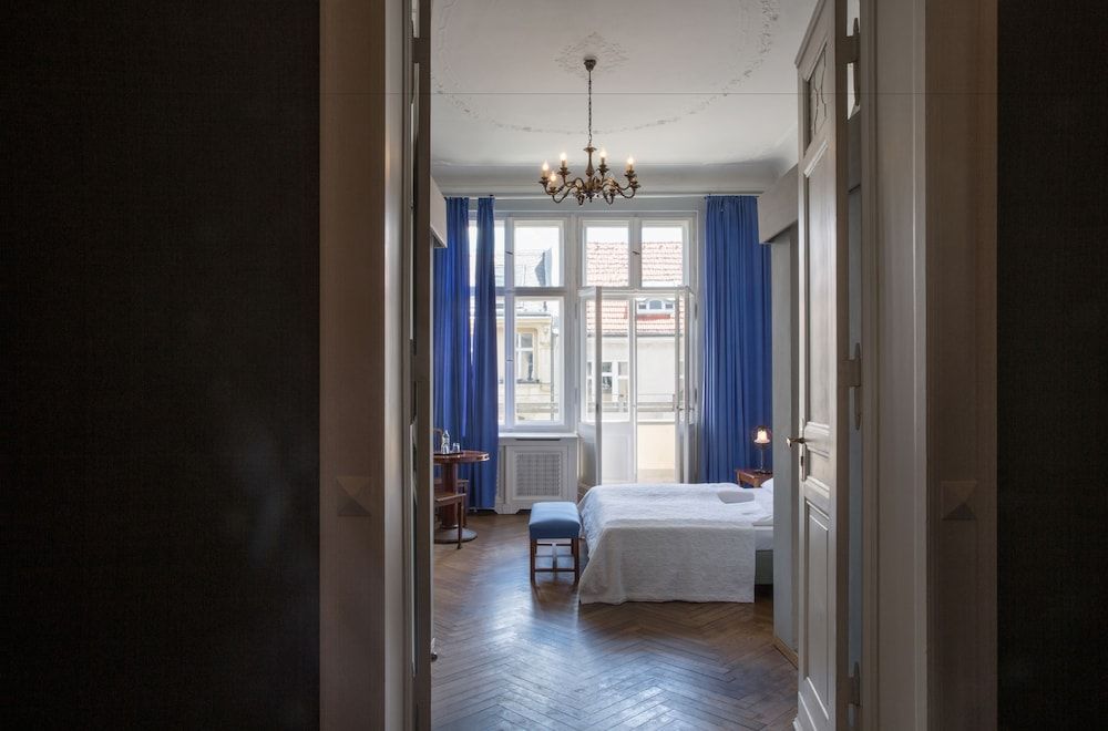 Hotel Art Nouveau Comfort Double Room 9