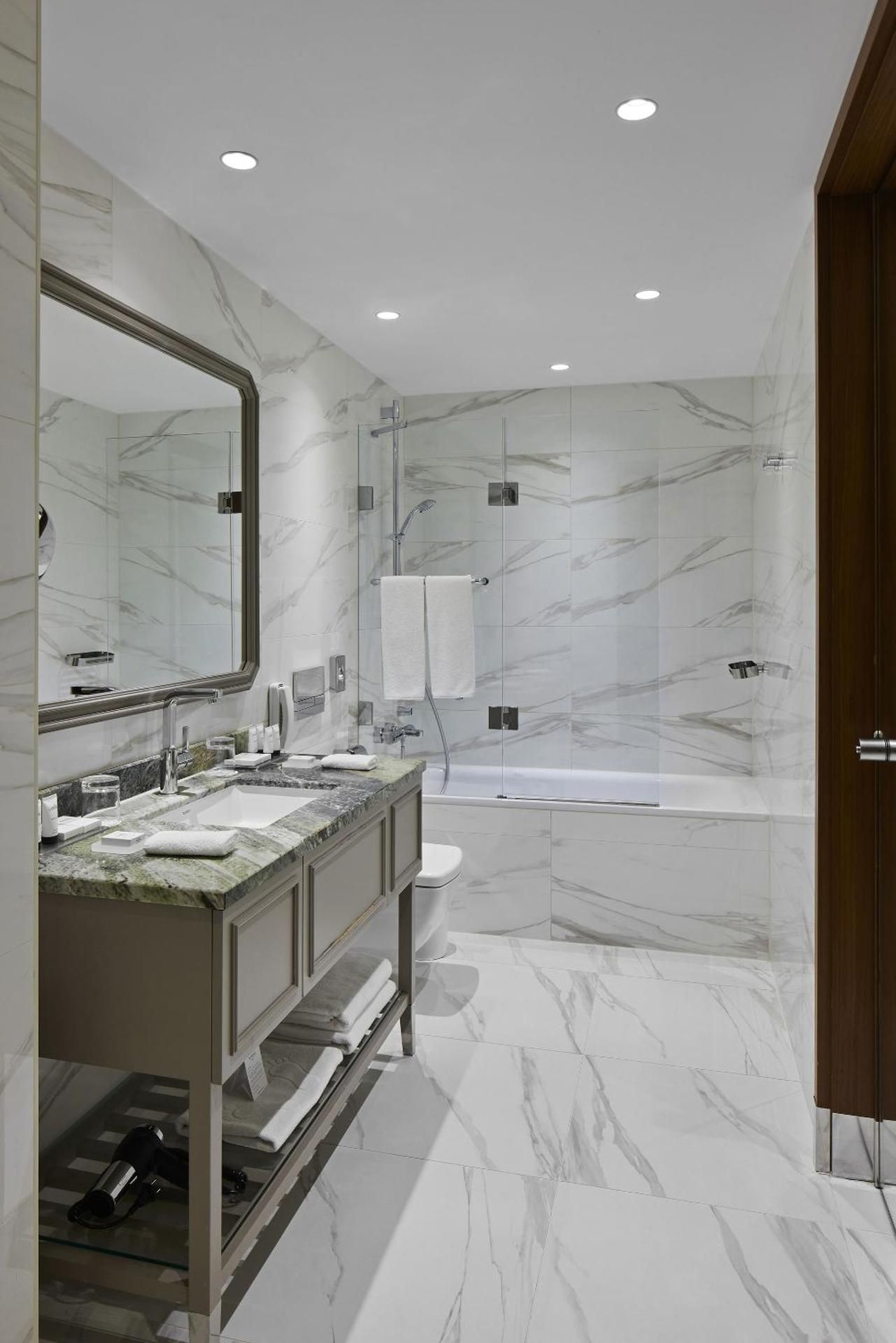 Suite Titanic with Spa Access