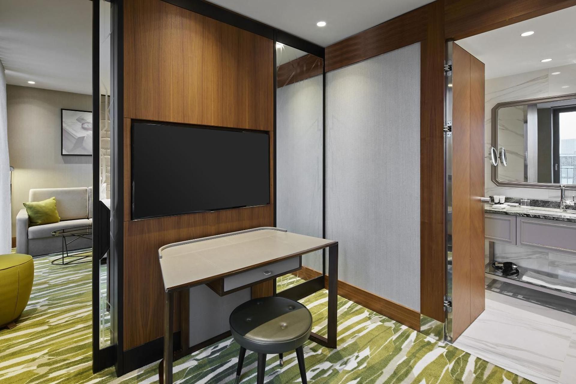 Suite Titanic with Spa Access