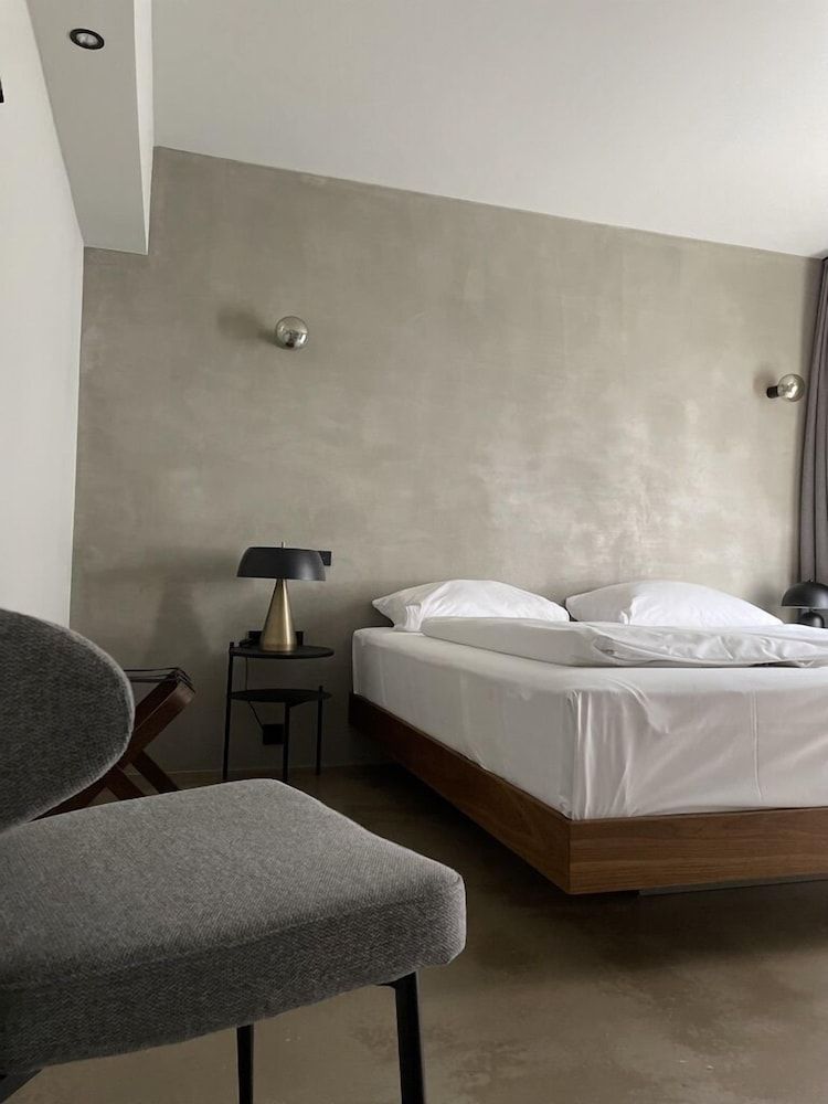 undefined Hotel Mons Am Goetheplatz 9