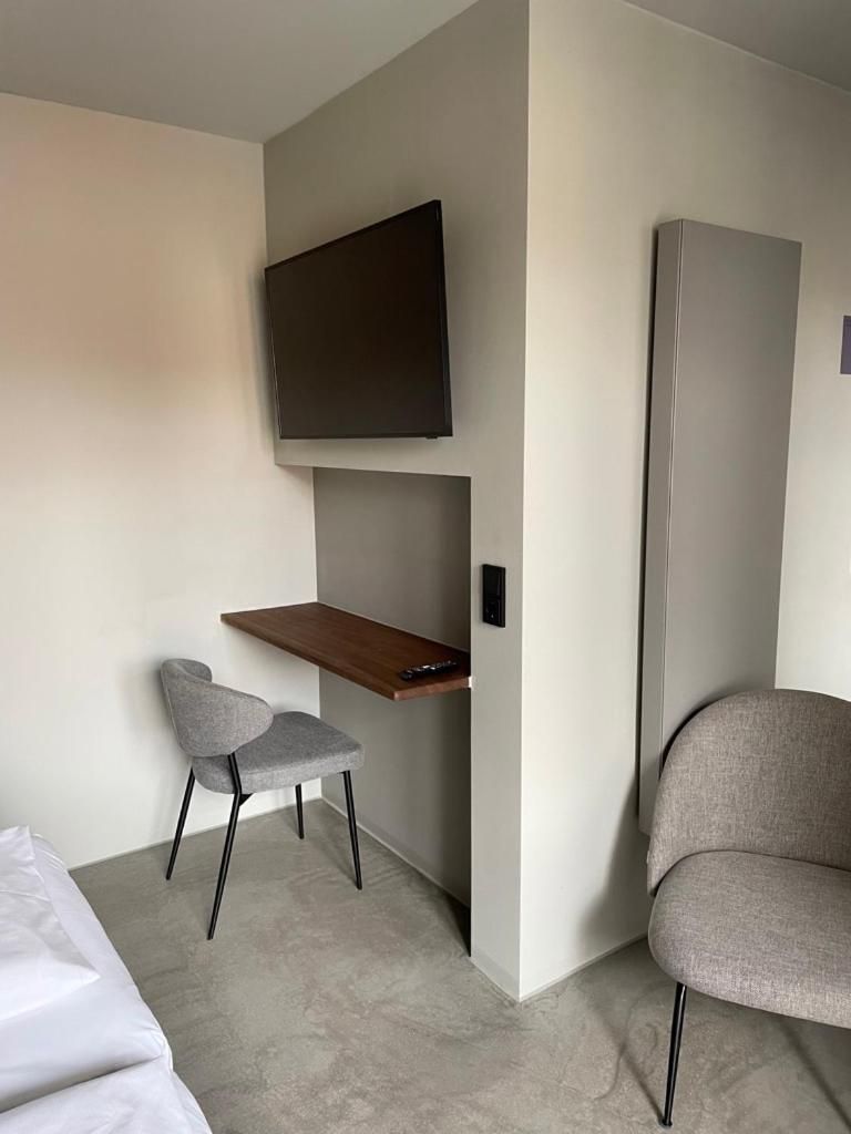 undefined Hotel Mons Am Goetheplatz 7