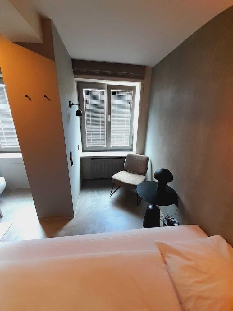 undefined Hotel Mons Am Goetheplatz 3