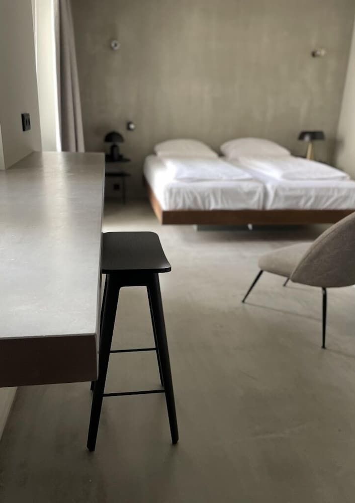 undefined Hotel Mons Am Goetheplatz 2