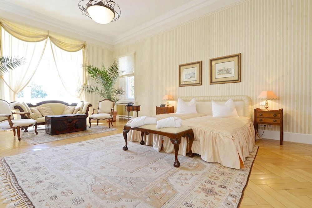 Junior Suite, Park View, Garden Area