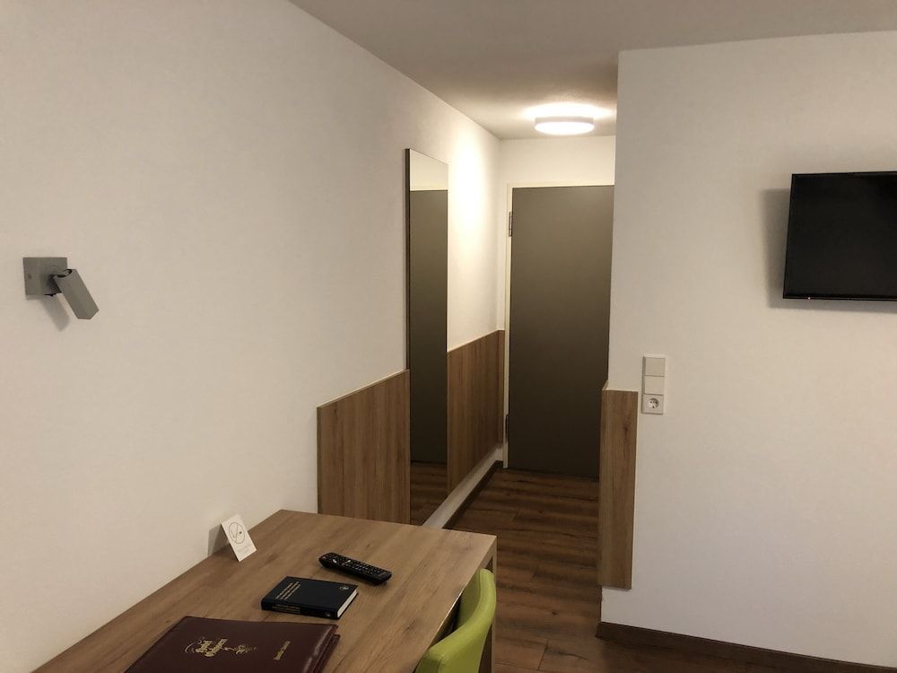 Hotel Ochsen Economy Room (smaller and cheaper than other rooms) 6