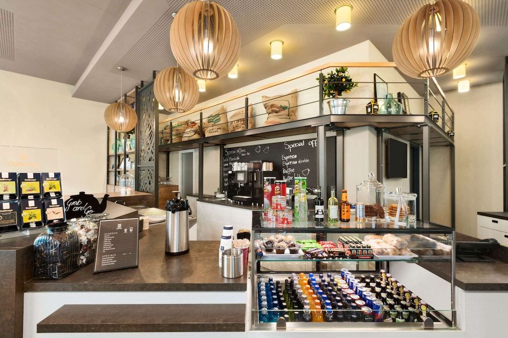 undefined Super 8 by Wyndham Munich City West 6