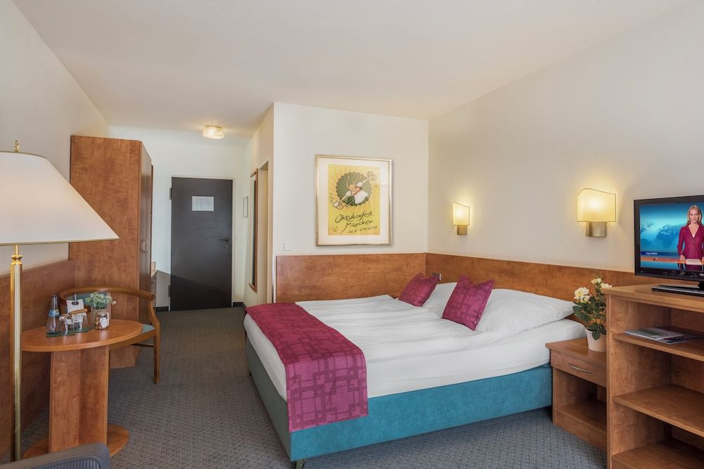 undefined Am Moosfeld 5