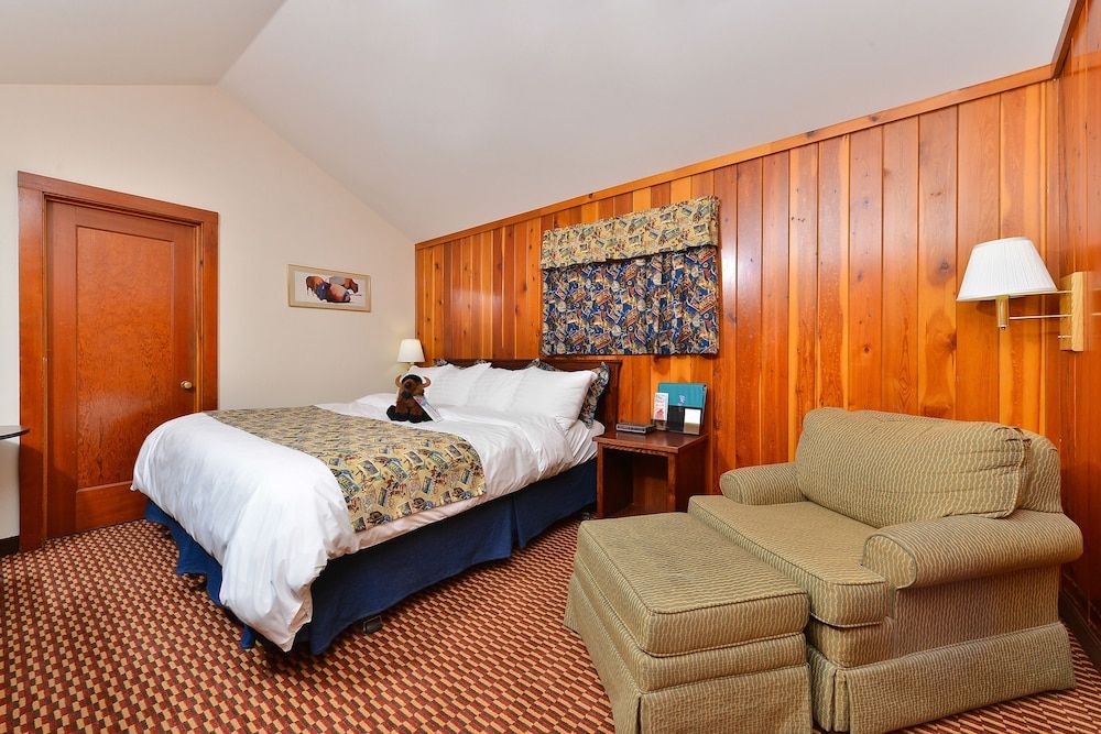 Cabin, 1 King Bed