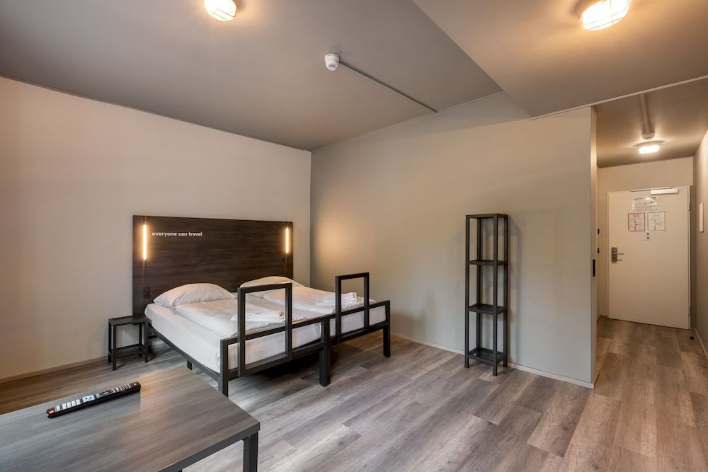 undefined a&o Köln Hauptbahnhof 4