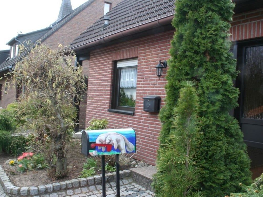 undefined Messezimmer4u 8