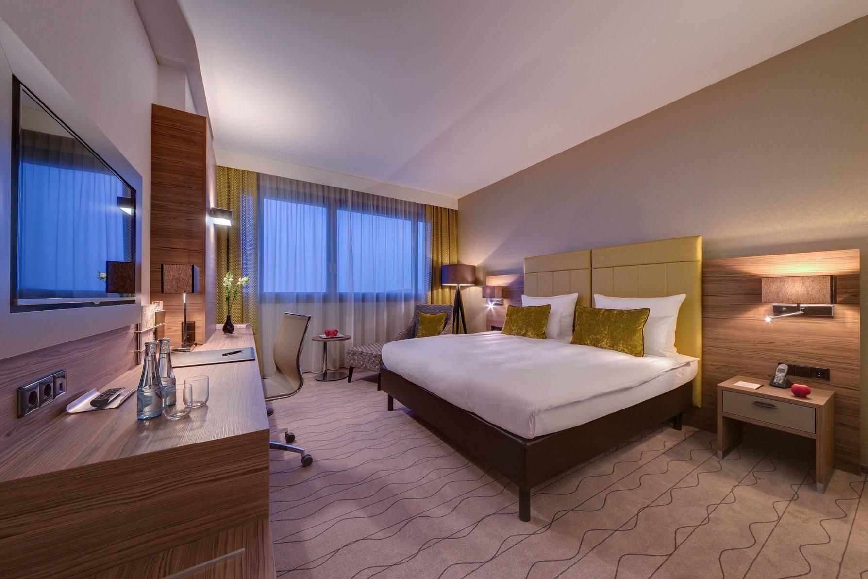 Executive, Executive Lounge Access, Guest Room, 1 King, High Floor