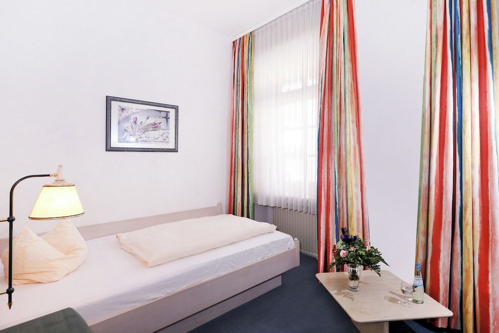 Landhaus Danielshof Standard Single Room, Courtyard View, Garden Area 2