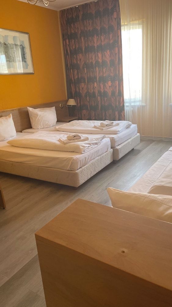 undefined Hotel Spreewitz am Kurfürstendamm 7