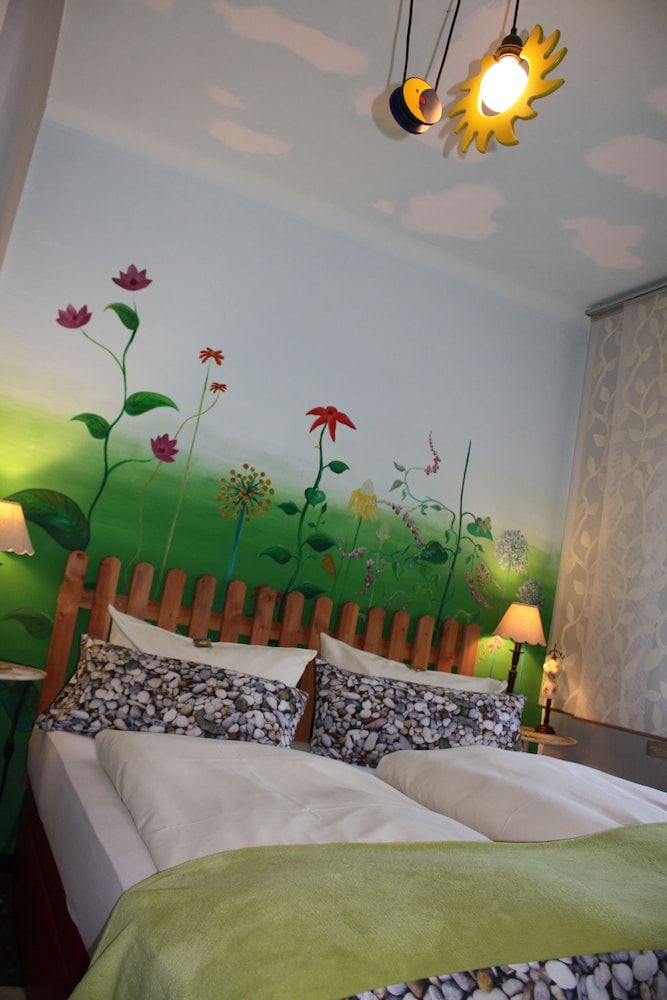 Standard Double Room, Multiple Beds, Non Smoking
