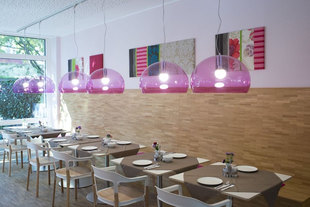 undefined fab Hotel 7