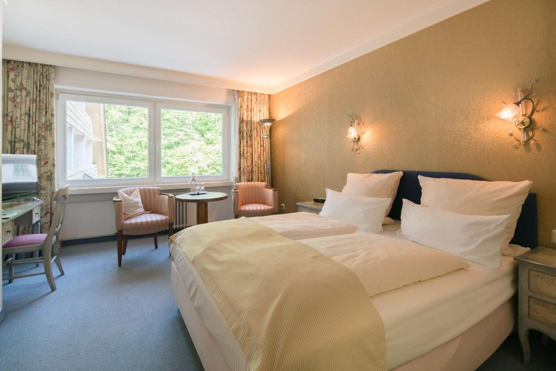 Comfort Queen Room