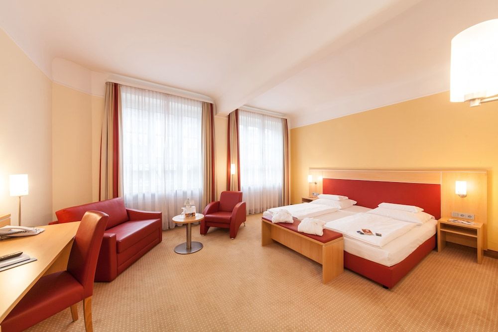 Hotel Offenbacher Hof Comfort Room, 1 Double Bed with Sofa bed