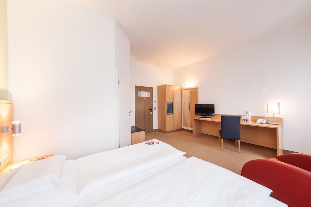 Hotel Offenbacher Hof Comfort Double Room 4