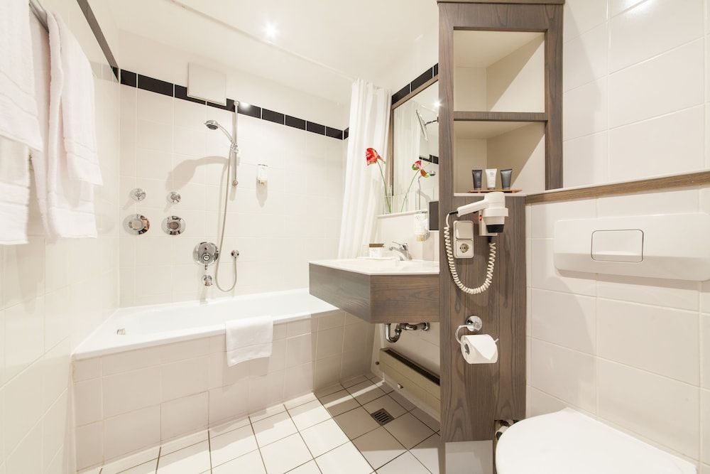 Hotel Offenbacher Hof Comfort Double Room 6