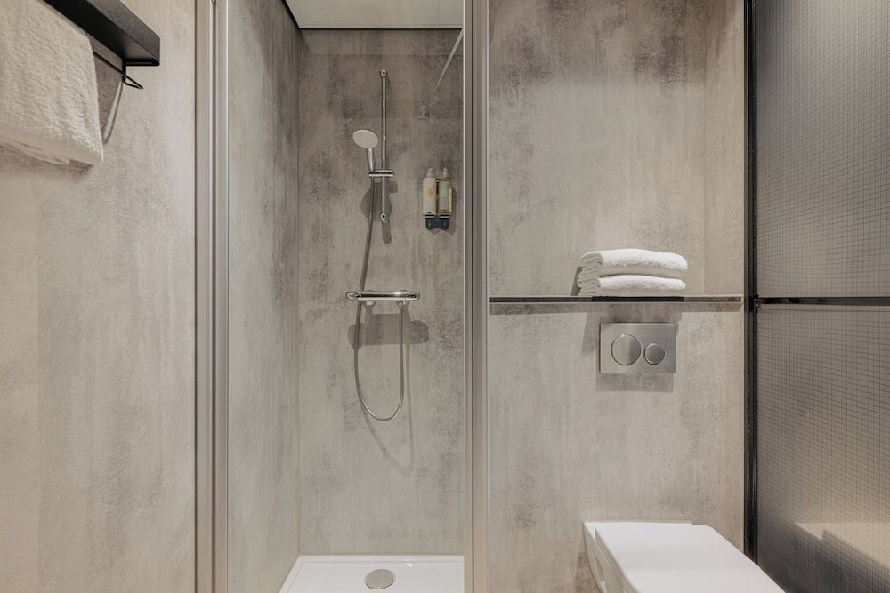 Leonardo Hotel Amsterdam Leidse Square Comfort Room, 1 Double Bed 3
