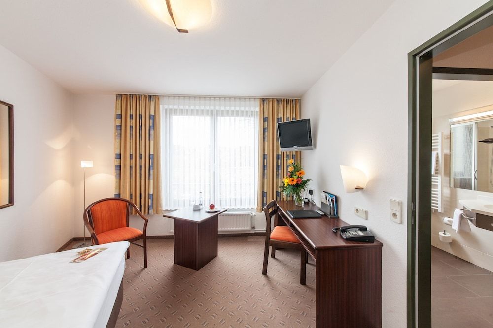 Hotel Strijewski Economy Single Room 4