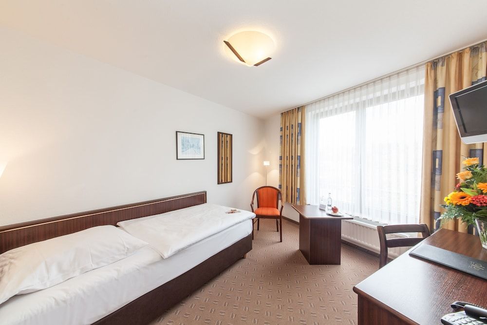 Hotel Strijewski Economy Single Room 2