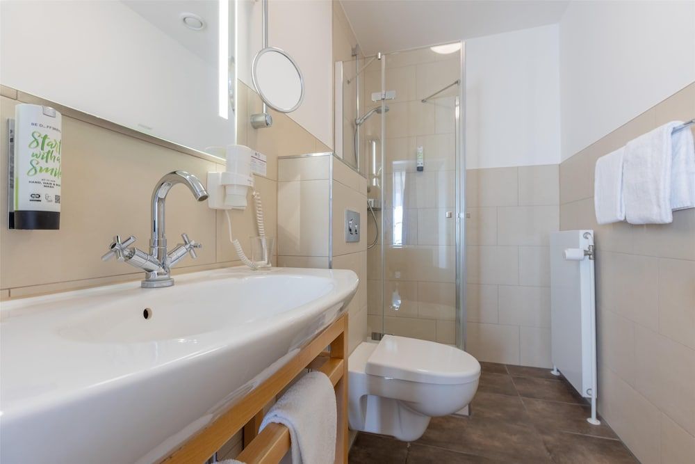 Best Western Plus Theodor Storm Hotel Standard Room, 1 King Bed 8