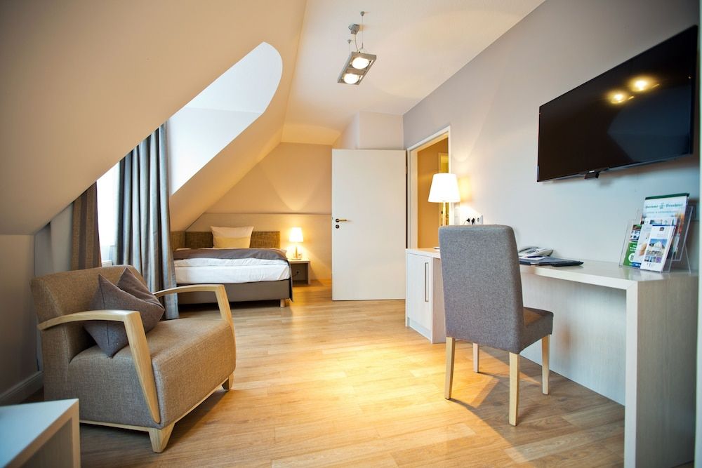 Best Western Plus Theodor Storm Hotel Comfort Room, 1 Queen Bed (Comfort Plus) 2