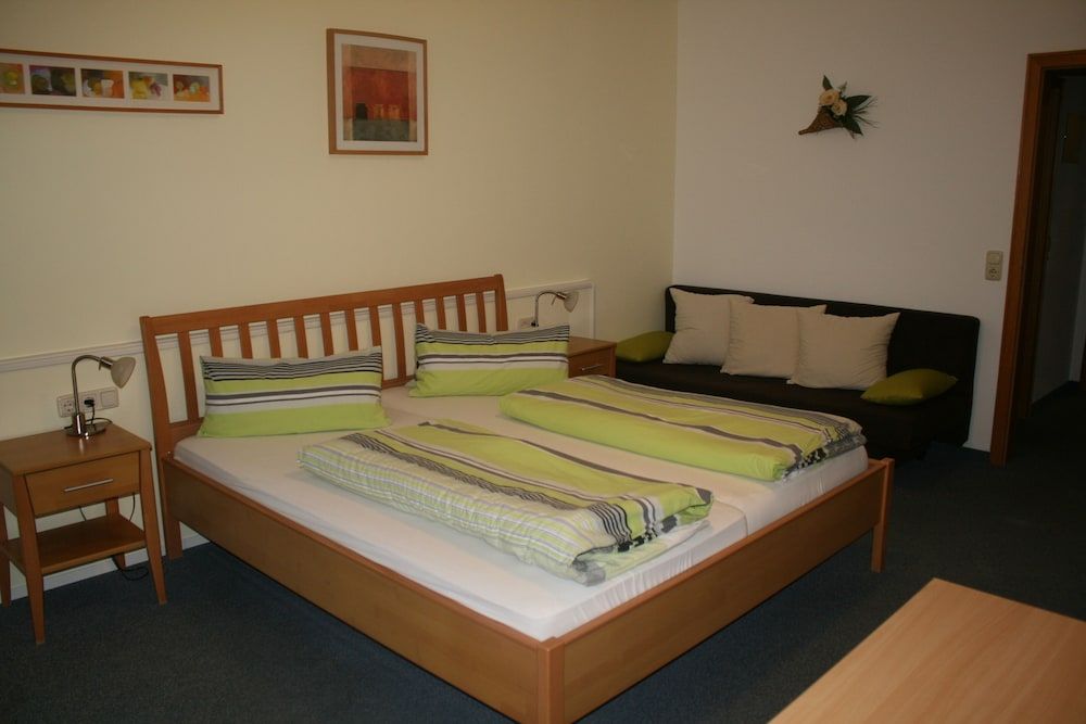 Waldpension Jägerstüberl Double Room 6