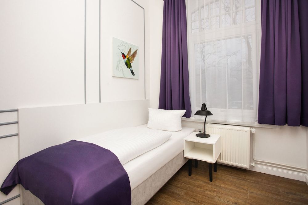 Boutique 056 Hamburg Central Economy Room