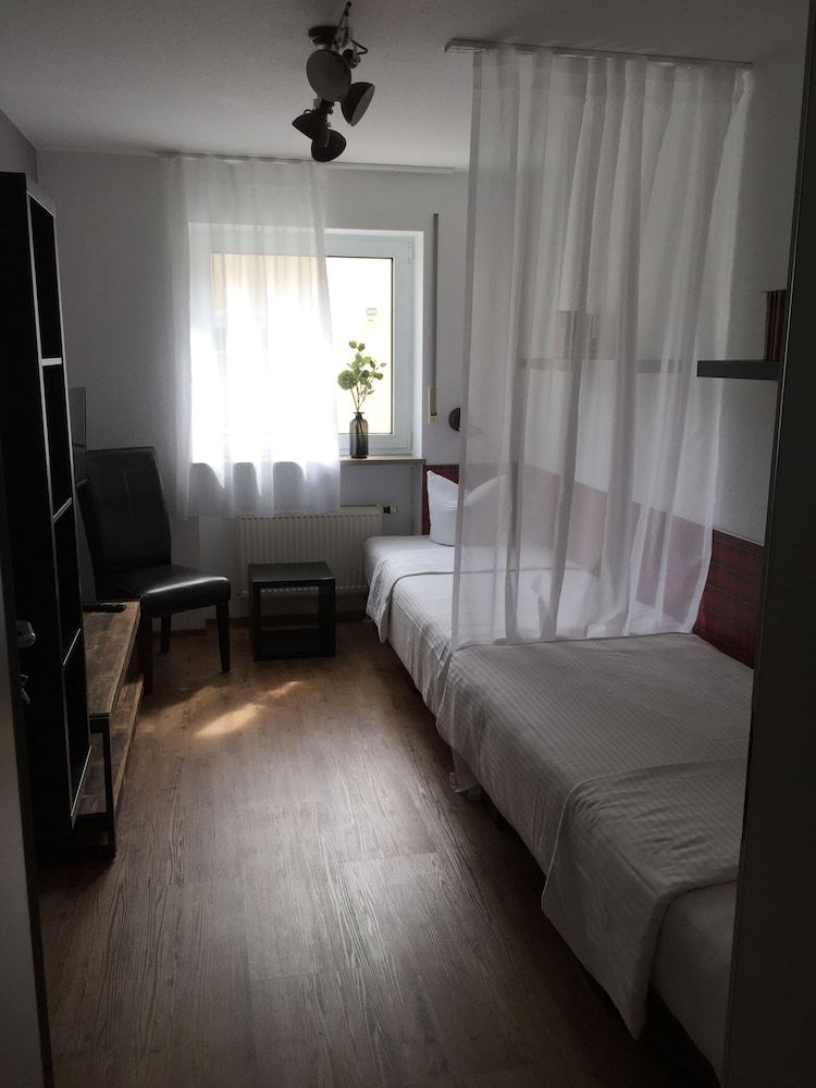 Illertisser Hof Apartment, 3 Bedrooms, Non Smoking